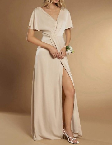 
						Rochie lunga SHEIN, crem