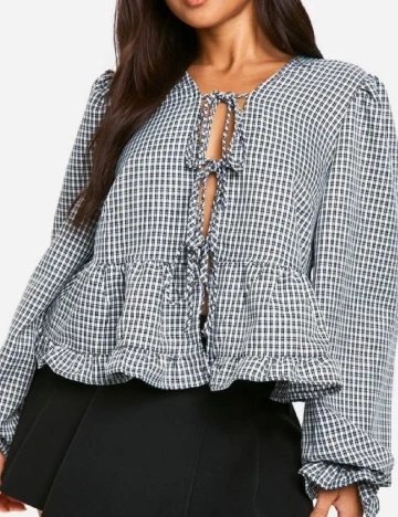 Bluza Boohoo, alb/negru