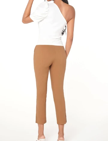 Pantaloni SHEIN, maro