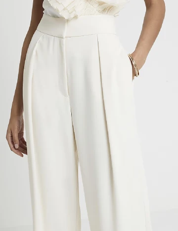 Pantaloni River Island, crem
