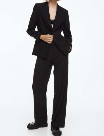 
						Pantaloni H&M, negru
