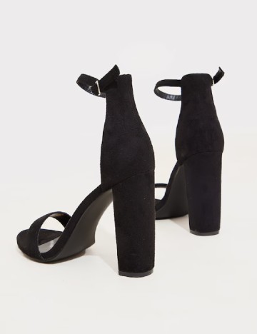 Sandale PrettyLittleThing, negru