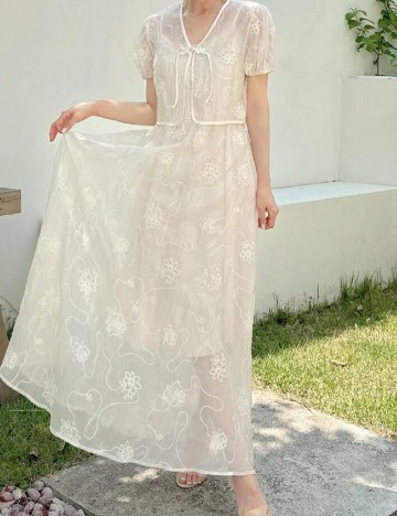 
						Rochie lunga SHEIN, crem