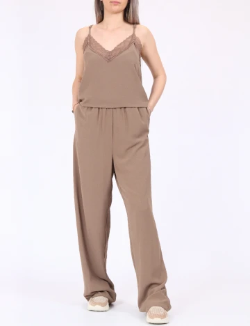 Pantaloni Vero Moda, maro