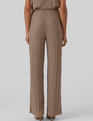 Pantaloni Vero Moda, maro
