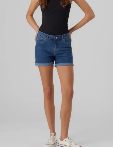 Pantaloni scurti Vero Moda, albastru Albastru