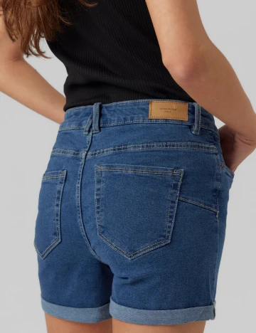 Pantaloni scurti Vero Moda, albastru Albastru