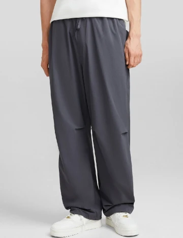 Pantaloni Bershka, gri