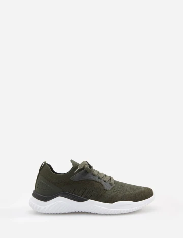 Adidasi Reserved, verde