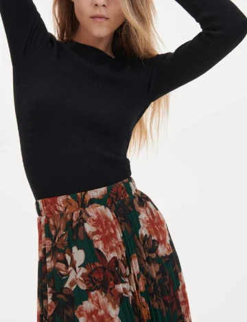 Fusta Reserved, floral print