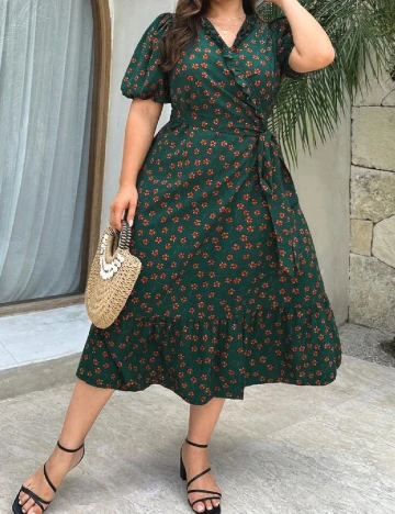 Rochie medie SHEIN CURVE, verde