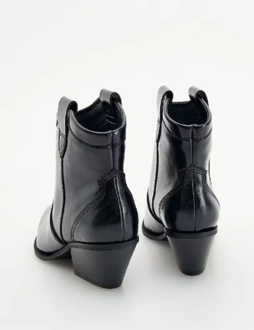 Ciocate Reserved, negru