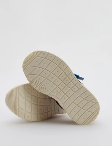 Adidasi Reserved, bej