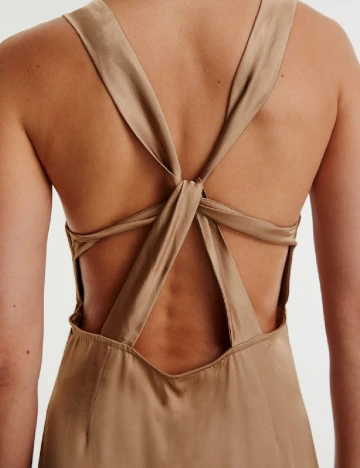 Rochie medie Edited, maro Maro