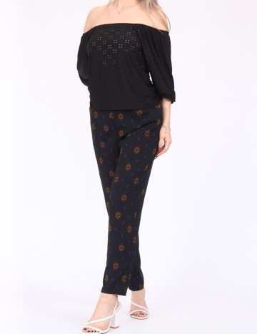 
						Pantaloni H&M, negru
