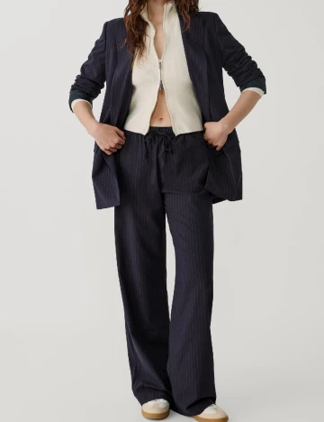 Pantaloni Stradivarius, bleumarin