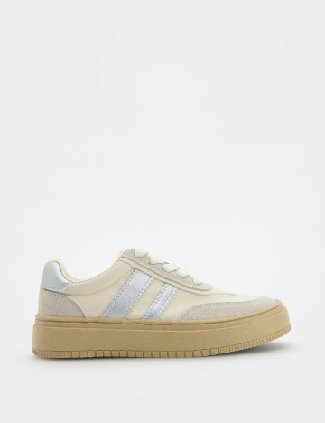 Adidasi Reserved, crem
