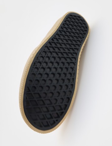 Adidasi Reserved, crem