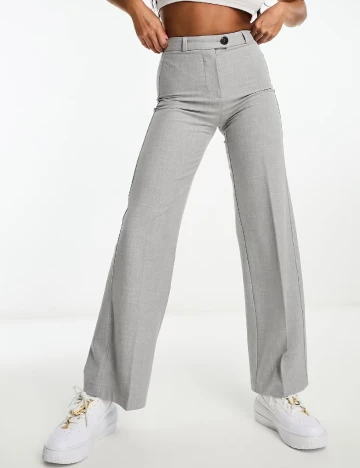 Pantaloni Bershka, gri