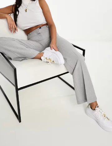 Pantaloni Bershka, gri