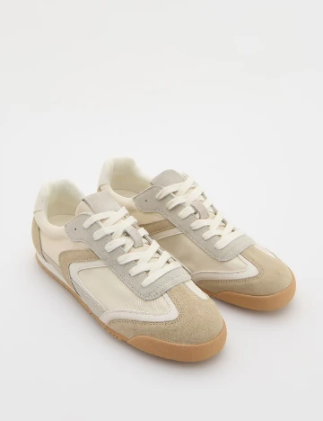 Adidasi Reserved, crem