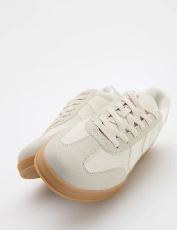 Adidasi Reserved, crem Crem