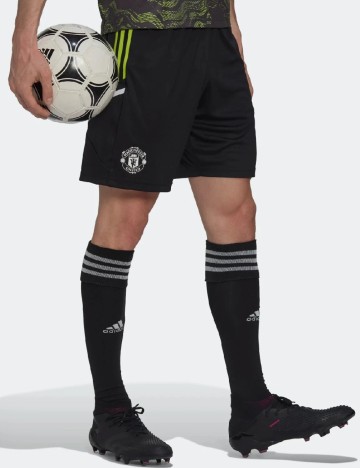 
						Pantaloni scurti Adidas, negru