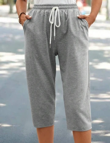 Pantaloni trei sferturi Emery Rose, gri