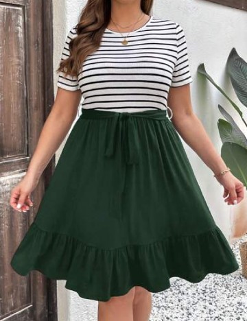 Rochie scurta SHEIN CURVE, vede/alb