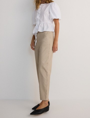 Pantaloni Reserved, crem