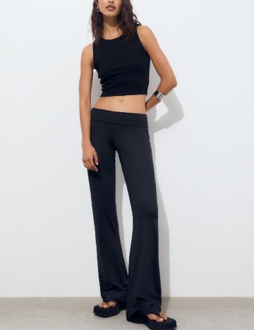 
						Pantaloni Pull&Bear, negru