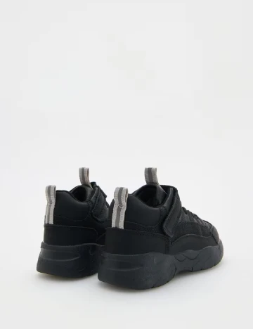 Adidasi Reserved, negru