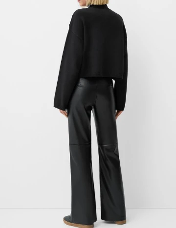 Pantaloni Bershka, negru