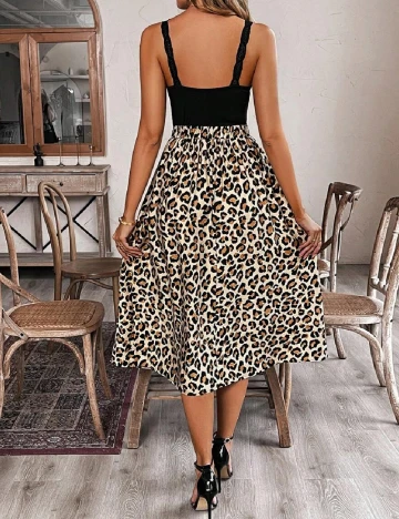 Rochie medie SHEIN, animal print