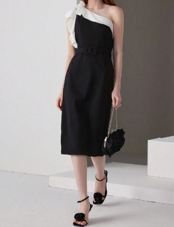 
						Rochie medie SHEIN, negru