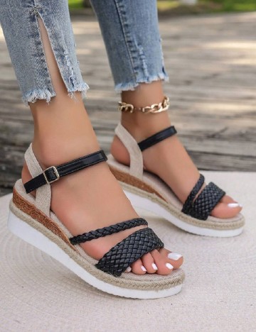 
						Sandale SHEIN, negru/crem