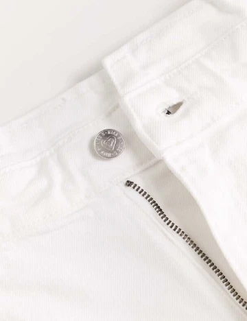 Pantaloni scurti Miss Selfridge, alb