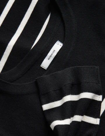 Tricou Reserved, negru/alb