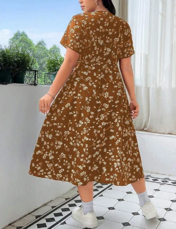 Rochie medie SHEIN CURVE, maro Maro
