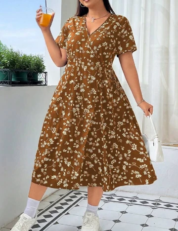 Rochie medie SHEIN CURVE, maro Maro