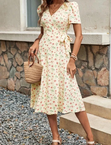 Rochie medie SHEIN, galben