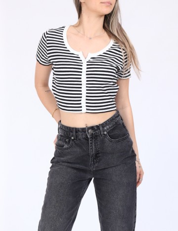 
						Top Reserved, alb/negru