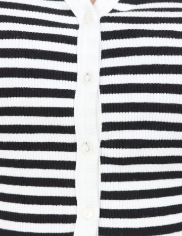 Top Reserved, alb/negru