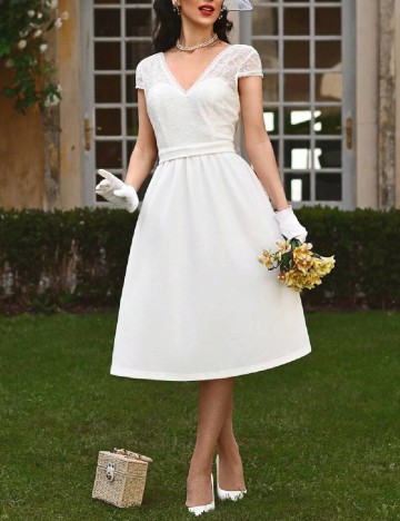 
						Rochie medie SHEIN, alb