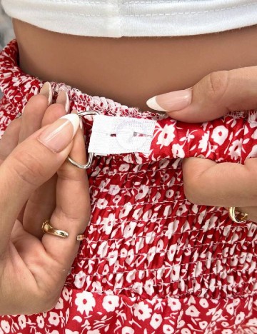 Pantaloni scurti SHEIN Maternity, rosu