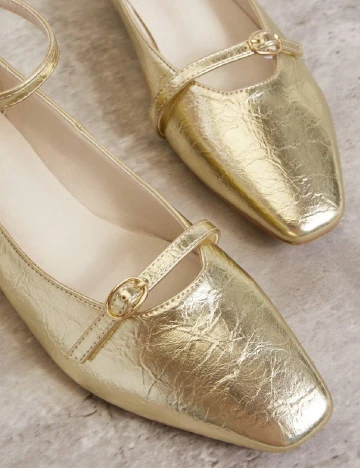 Pantofi SHEIN, auriu