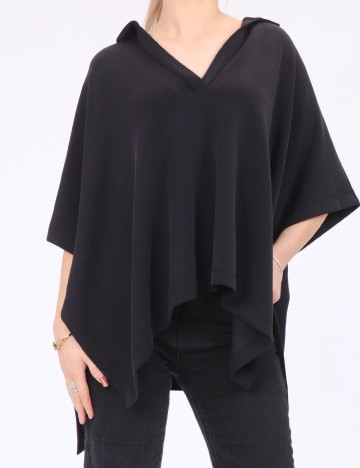 
						Poncho Comma, negru