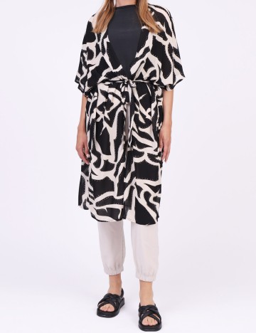 
						Kimono Comma, negru