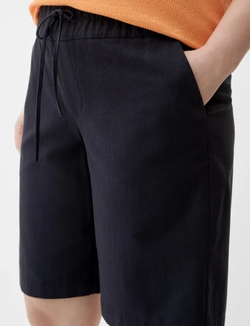 Pantaloni scurti TRIANGLE, bleumarin inchis