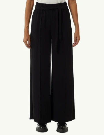 Pantaloni Comma, negru